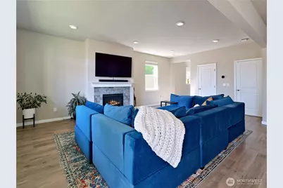 9932 15th Place SE, Lake Stevens, WA 98258 - Photo 7