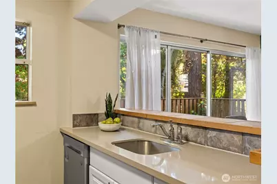 465 Winslow Way E #108, Bainbridge Island, WA 98110 - Photo 13