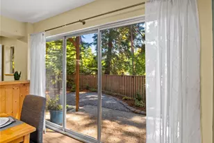 465 Winslow Way E, Bainbridge Island, WA 98110 - Photo 3