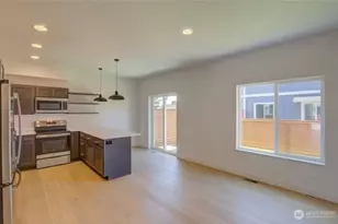 909 Washington Ave S, Long Beach, WA 98631 - Photo 9