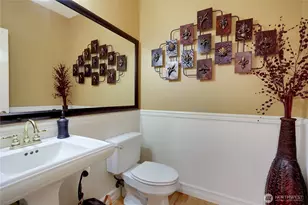 10010 181st Ave Ct E, Bonney Lake, WA 98391 - Photo 9