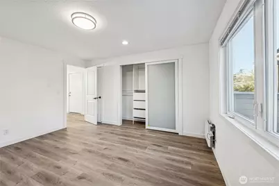 2219 14th Avenue W #405, Seattle, WA 98119 - Photo 9