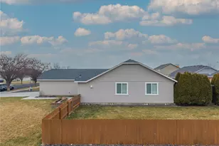 1412 E Megan Dr, Moses Lake, WA 98837 - Photo 3