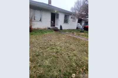 1826 W Lakeside, Moses Lake, WA 98837 - Photo 1