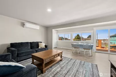 34 4th Street S, Pacific Beach, WA 98571 - Photo 15