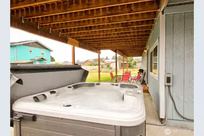 34 4th Street S, Pacific Beach, WA 98571 - Photo 25