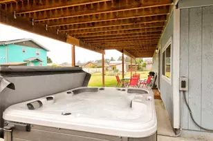 34 4th St S, Pacific Beach, WA 98571 - Photo 25