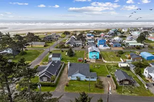 34 4th St S, Pacific Beach, WA 98571 - Photo 31