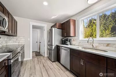 34 4th Street S, Pacific Beach, WA 98571 - Photo 5