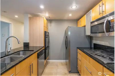 975 Aberdeen Avenue NE #F207, Renton, WA 98056 - Photo 11