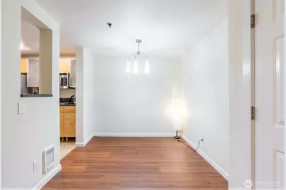 975 Aberdeen Avenue NE #F207, Renton, WA 98056 - Photo 9