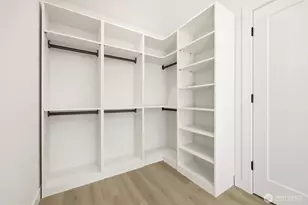 526 N 100th St, Seattle, WA 98133 - Photo 15