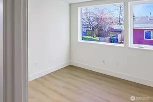 4217 S Findlay St, Seattle, WA 98118 - Photo 9