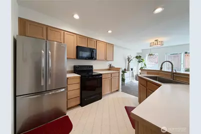 5807 14th Drive W, Everett, WA 98203 - Photo 11