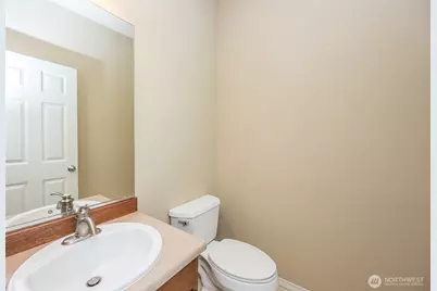 5325 Military Road E #B, Tacoma, WA 98446 - Photo 11