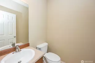 5325 Military Rd E, Tacoma, WA 98446 - Photo 11