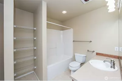 5325 Military Road E #B, Tacoma, WA 98446 - Photo 17