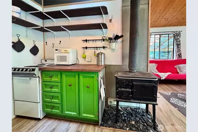 153 Chinook Way, Center Island, WA 98221 - Photo 5