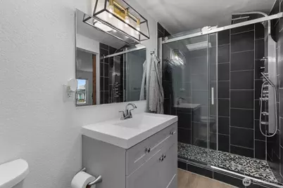 2219 14th Avenue W #405, Seattle, WA 98119 - Photo 33