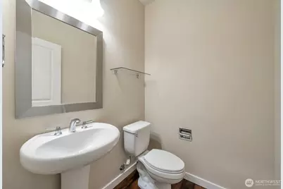 15324 160th Place SE, Renton, WA 98058 - Photo 9