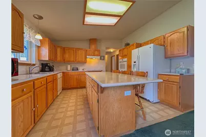 55086 Bay Area Drive NE, Electric City, WA 99123 - Photo 13