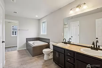 4110 E Howe St, Tacoma, WA 98404 - Photo 17