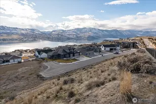 270 Crystal View Dr, Chelan, WA 98816 - Photo 1