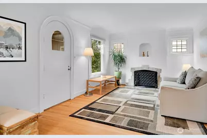 4738 35th Avenue NE, Seattle, WA 98105 - Photo 3