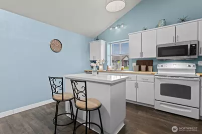 13414 NW Indian Springs Dr, Vancouver, WA 98685 - Photo 13