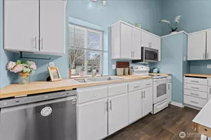 13414 NW Indian Springs Dr, Vancouver, WA 98685 - Photo 11