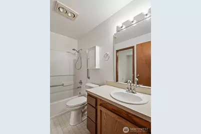 18910 Bothell Everett Hwy #H2, Bothell, WA 98012 - Photo 25