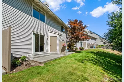 18910 Bothell Everett Hwy #H2, Bothell, WA 98012 - Photo 3