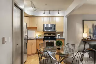 103 Bellevue Ave E, Seattle, WA 98102 - Photo 15