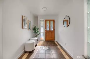 2708 NE 98th St, Seattle, WA 98115 - Photo 5