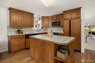 6369 Sand Point Way NE, Seattle, WA 98115 - Photo 11