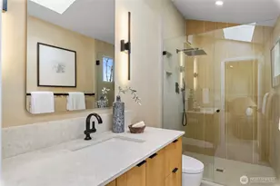 7036 NE 161st St, Kenmore, WA 98028 - Photo 11