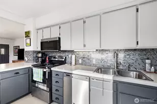 1107 W 16th St, Port Angeles, WA 98363 - Photo 11