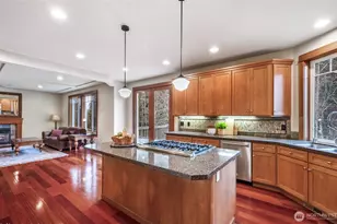 24502 NE 27th Pl, Sammamish, WA 98074 - Photo 11
