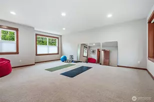 24502 NE 27th Pl, Sammamish, WA 98074 - Photo 27