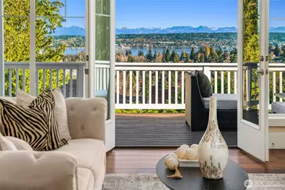 6016 Princeton Avenue NE, Seattle, WA 98115 - Photo 5