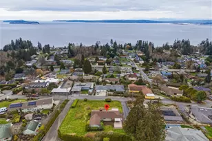 2602 Hillside Ln, Everett, WA 98203 - Photo 1