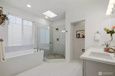 612 128th Avenue NE, Bellevue, WA 98005 - Photo 25