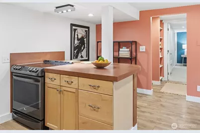 7027 Alonzo Avenue NW, Seattle, WA 98117 - Photo 25