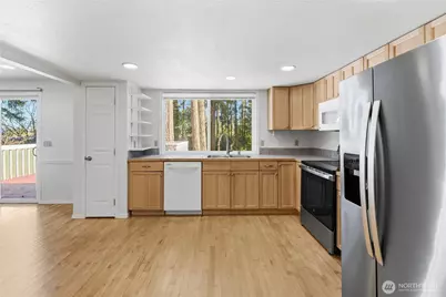 14014 NE 69th Place, Redmond, WA 98052 - Photo 11