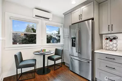 920 N 75th Street, Seattle, WA 98103 - Photo 17