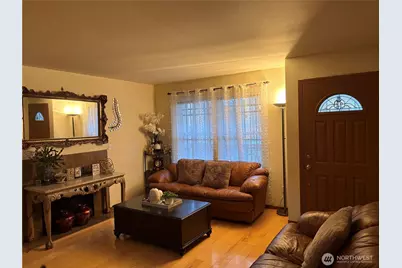 10050 19th Avenue SW, Seattle, WA 98146 - Photo 5