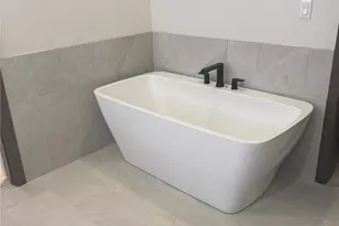 9207 NE 175th St, Bothell, WA 98011 - Photo 17