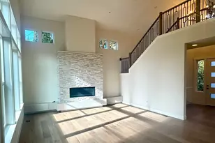 9207 NE 175th St, Bothell, WA 98011 - Photo 5