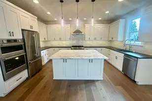 9207 NE 175th St, Bothell, WA 98011 - Photo 9