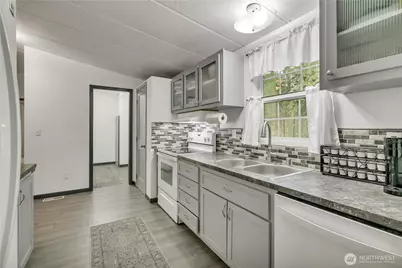 1720 284 Street E, Roy, WA 98280 - Photo 7